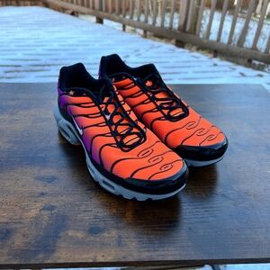 Nike Air Max Plus Sunset Orange Purple Running Shoes Men’s Size 11.5 DM0032-014